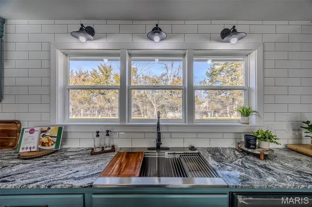 $259,500 | 804 East Main Street, Richland, MO 65556