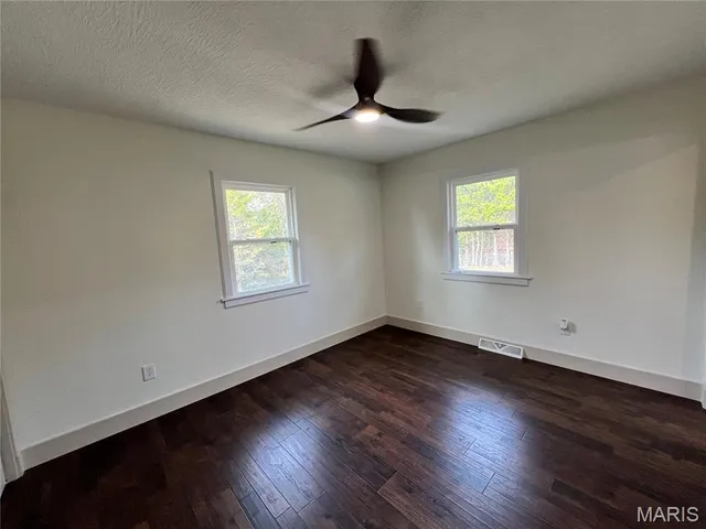 $269,900 | 804 East Main Street, Richland, MO 65556