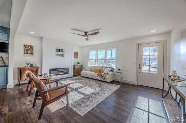 $259,000 | 804 East Main Street, Richland, MO 65556