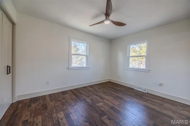 $259,500 | 804 East Main Street, Richland, MO 65556