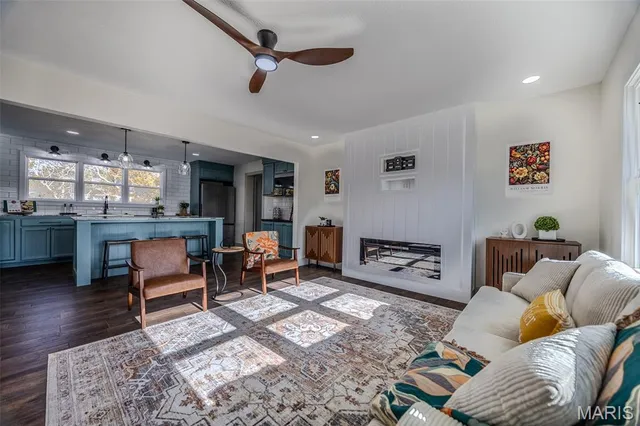 $259,500 | 804 East Main Street, Richland, MO 65556