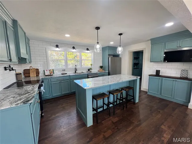 $259,500 | 804 East Main Street, Richland, MO 65556