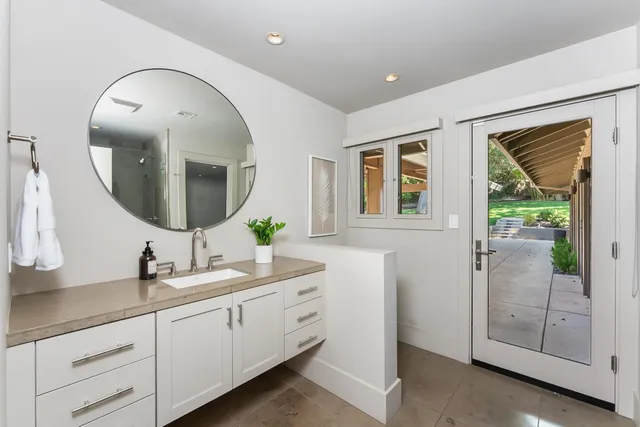 $2,125,000 | 612 Lake Wilhaggin Drive, Sacramento, CA 95864