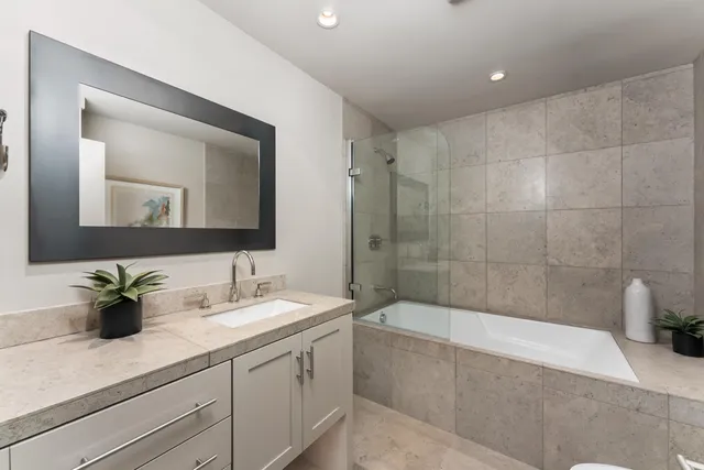 $2,125,000 | 612 Lake Wilhaggin Drive, Sacramento, CA 95864