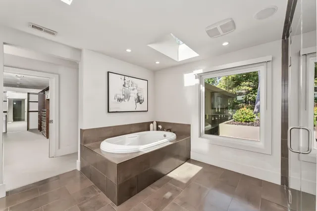 $2,125,000 | 612 Lake Wilhaggin Drive, Sacramento, CA 95864