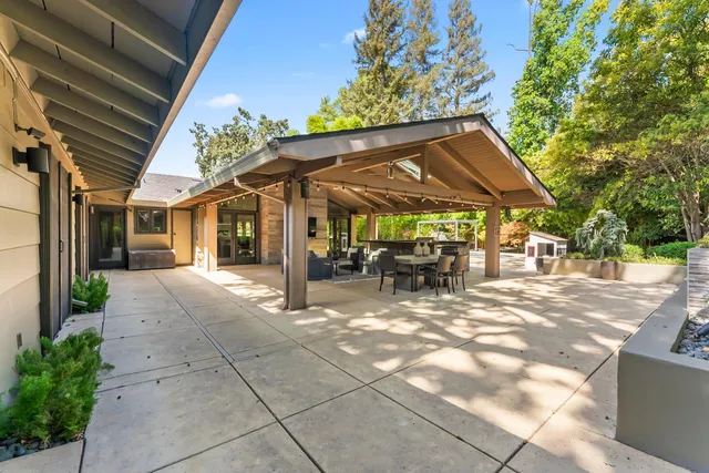 $2,125,000 | 612 Lake Wilhaggin Drive, Sacramento, CA 95864