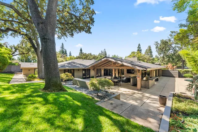 $2,125,000 | 612 Lake Wilhaggin Drive, Sacramento, CA 95864