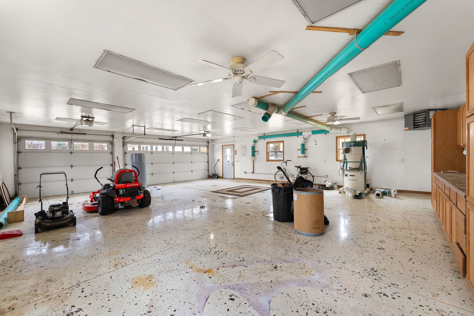 1419 113th Avenue Milan, IL 61264 - Photo 25 of 25 a car parked in the garage