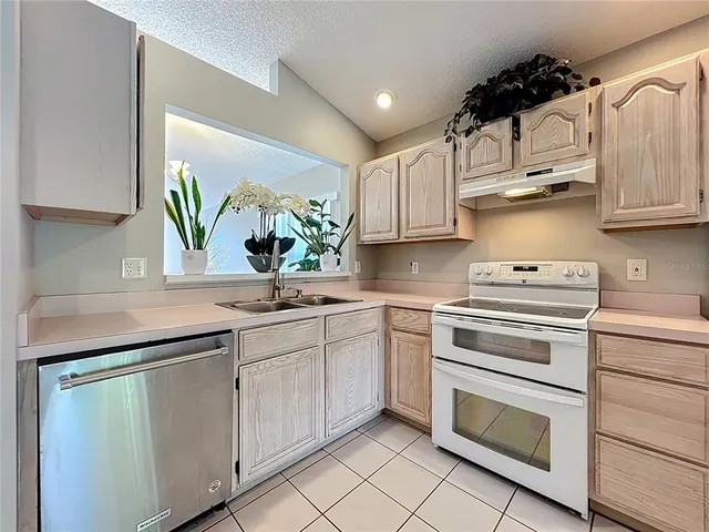 $409,990 | 9355 Telfer Run, Orlando, FL 32817