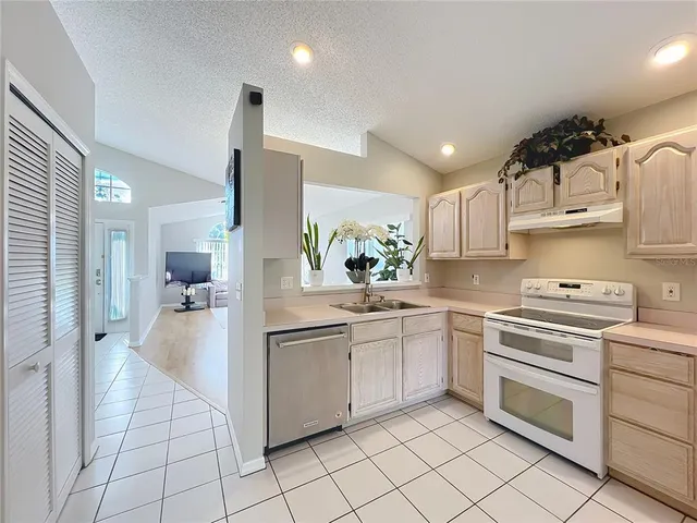 $409,990 | 9355 Telfer Run, Orlando, FL 32817