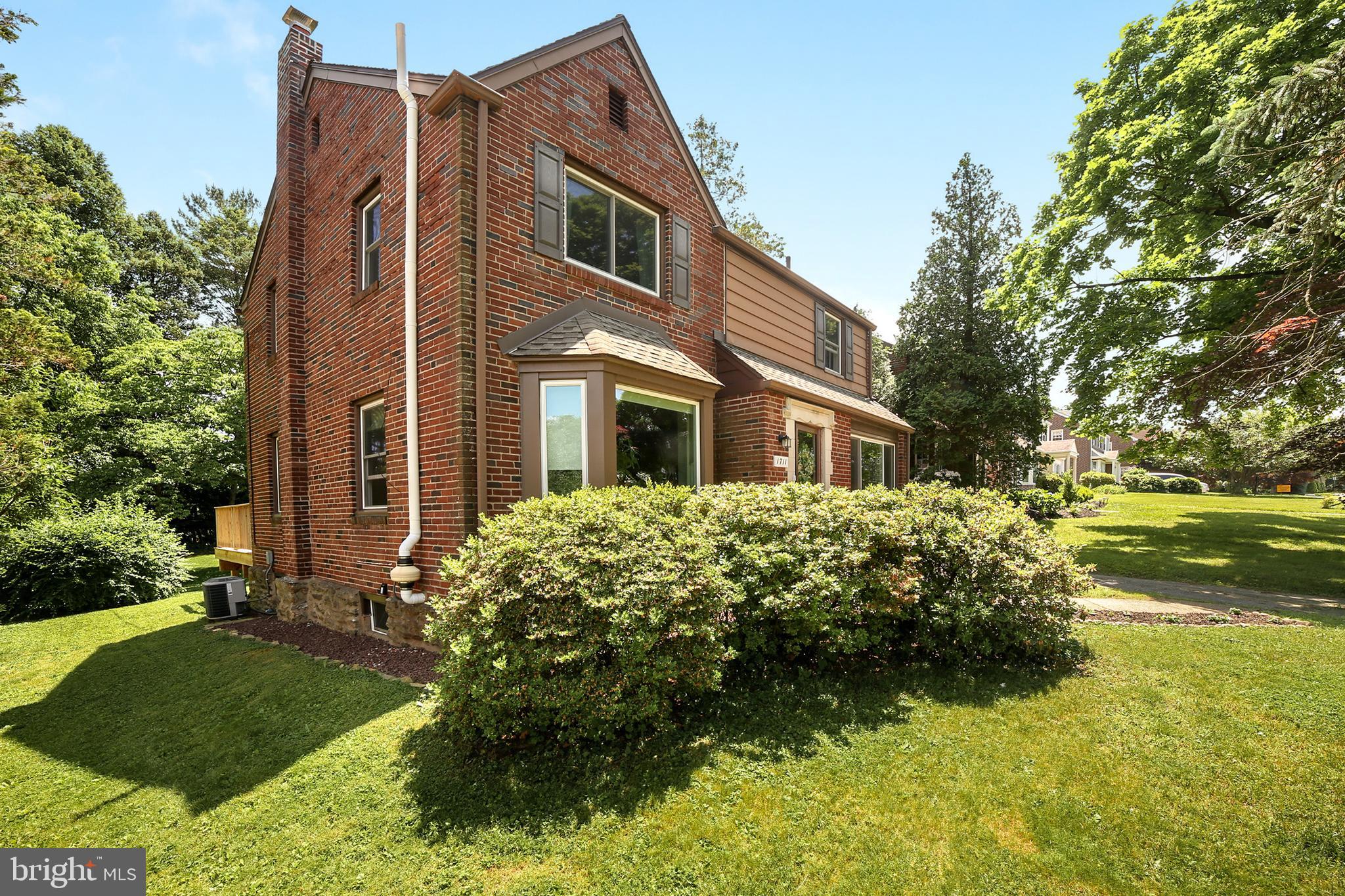 1711 Earlington Road Havertown, PA 19083 - Photo 2 of 26 Gallery Image 2
