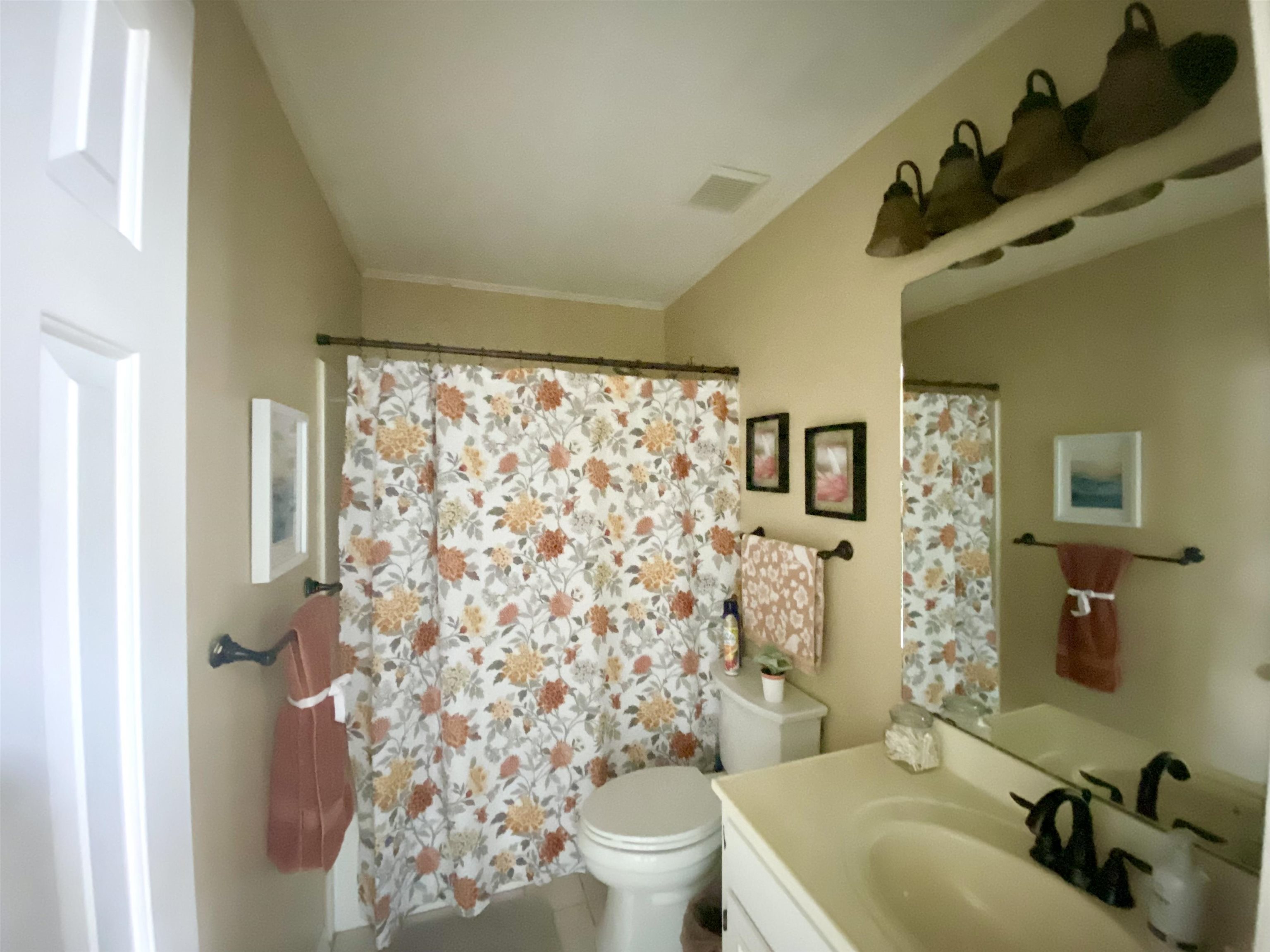 2 Windgate Court Foley, AL 36535 - Photo 14 of 28 Bathroom