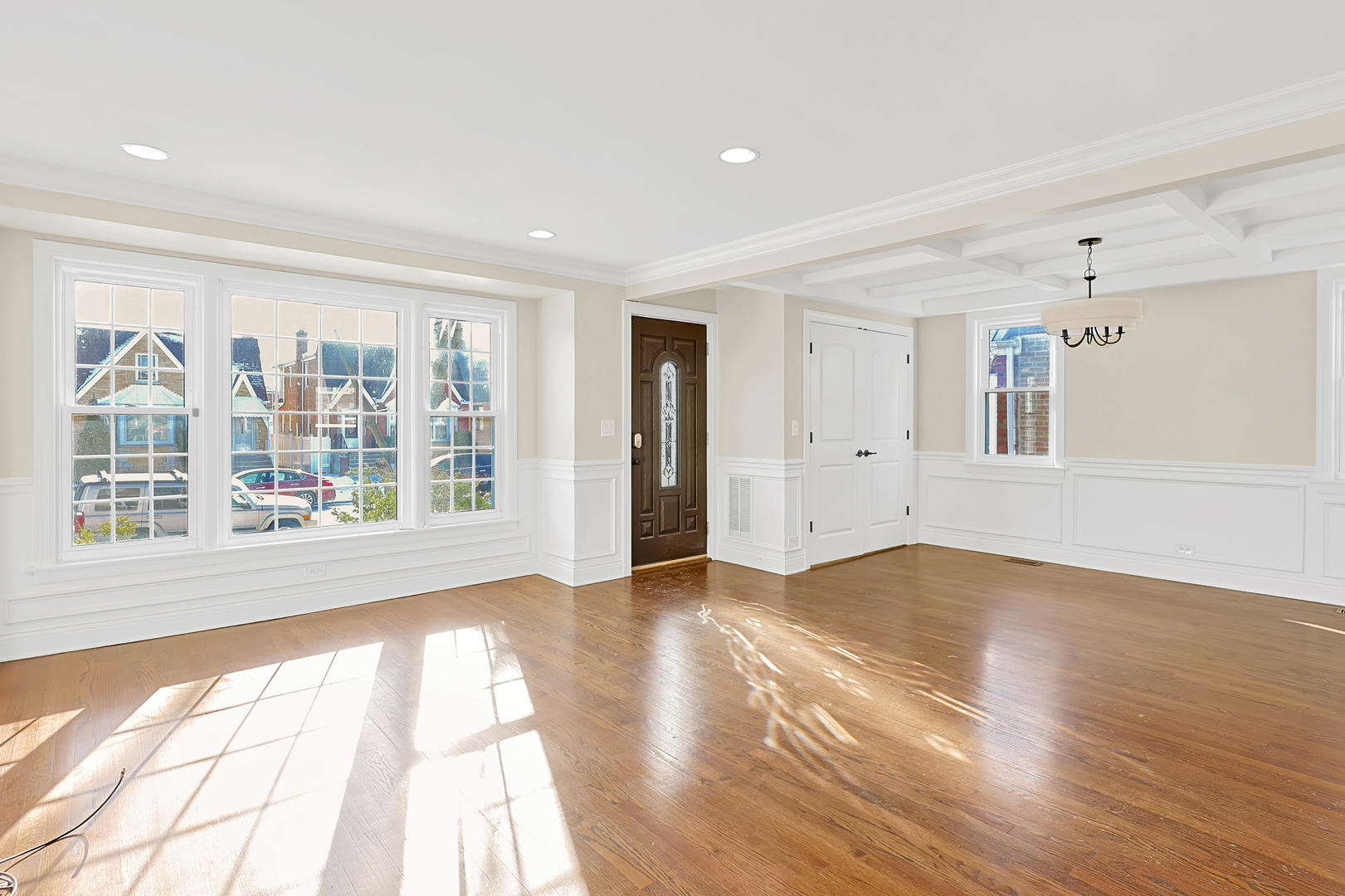 6942 West Fletcher Street Chicago, IL 60634 - Photo 4 of 24