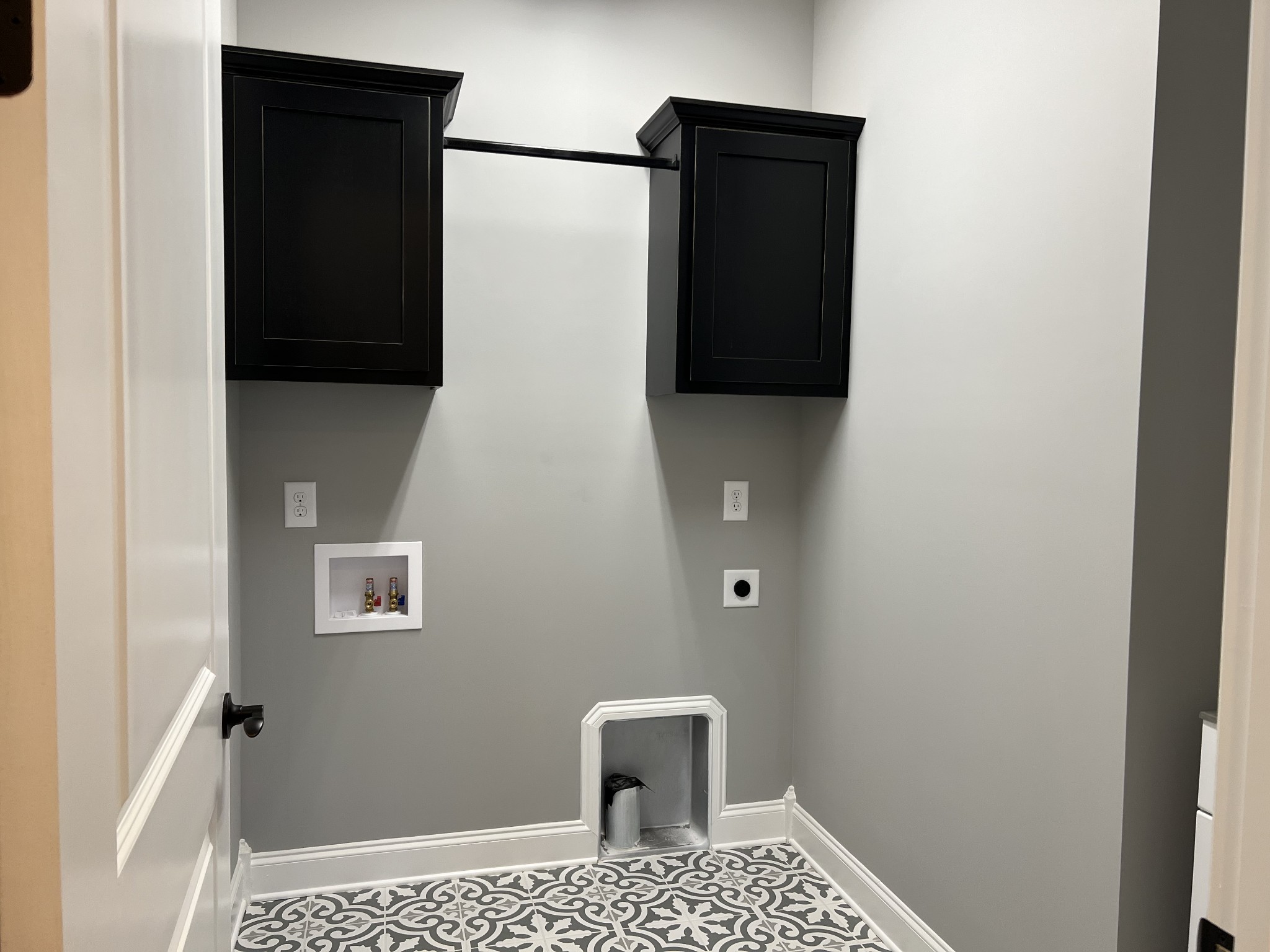 1059 Hideaway Road Columbia, TN 38401 - Photo 10 of 15 a bathroom with a sink