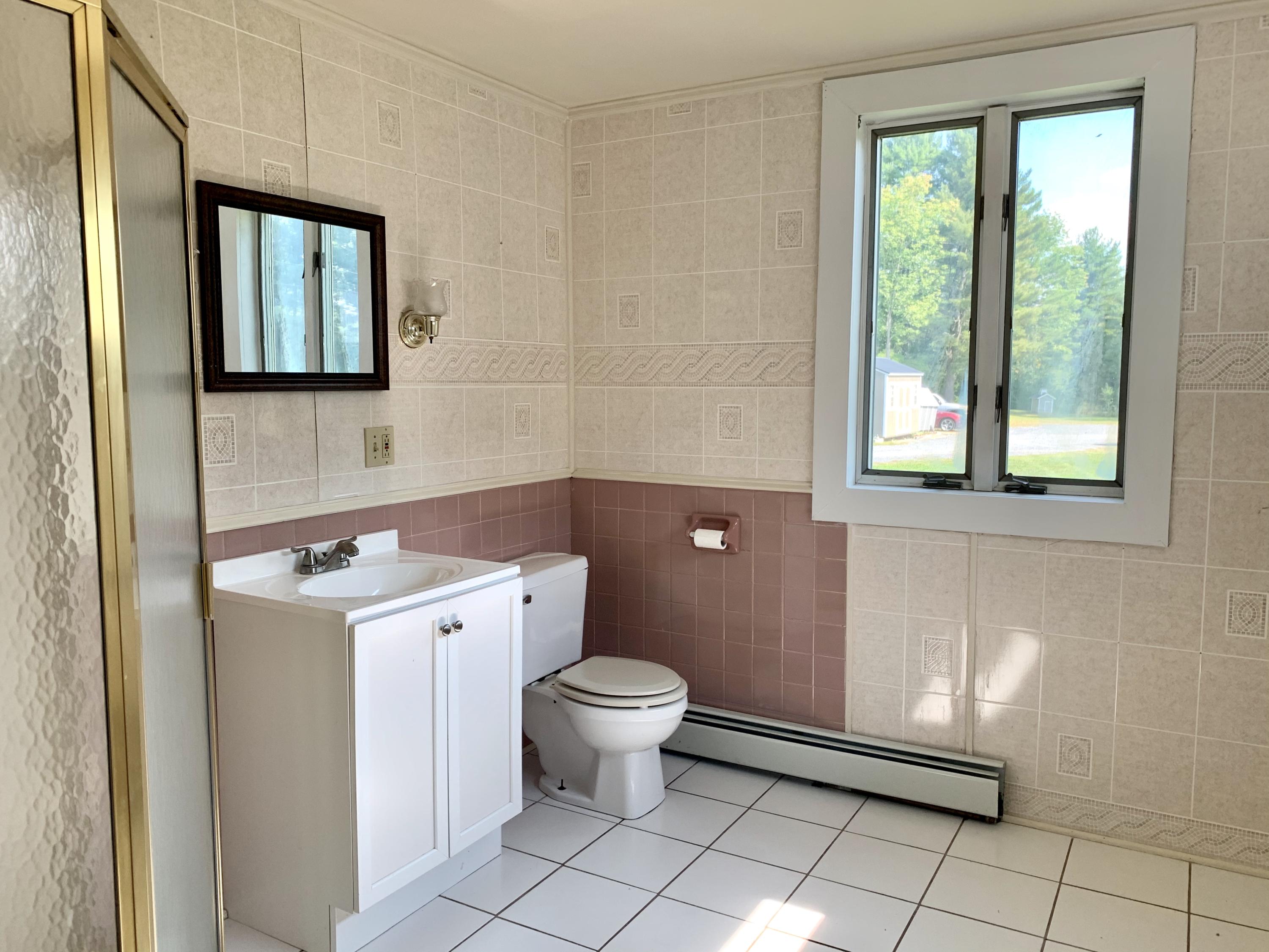 325 Smithfield Road Belgrade, ME 04917 - Photo 16 of 41 In-law Bath 2