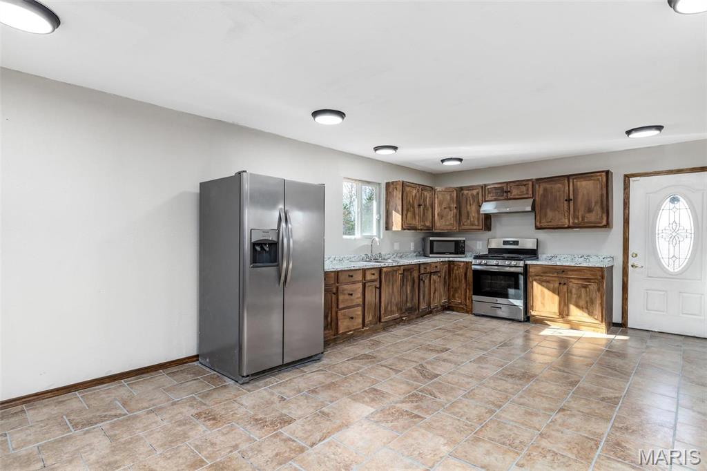 27010 Stoddard Drive Laquey, MO 65534 - Photo 12 of 32