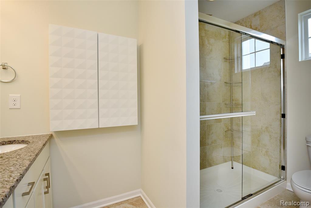 2888 Glenbar Circle Rochester, MI 48307 - Photo 23 of 38