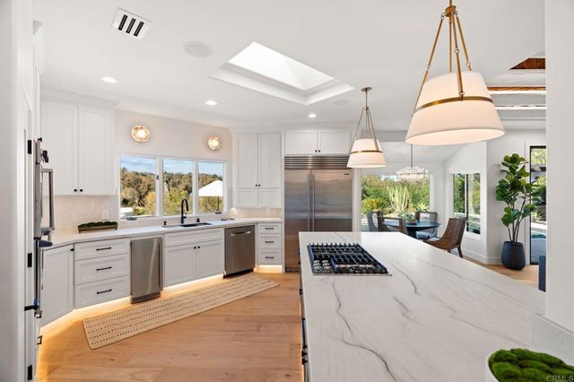 $4,895,000 | 528 Flores De Oro, Rancho Santa Fe, CA 92067