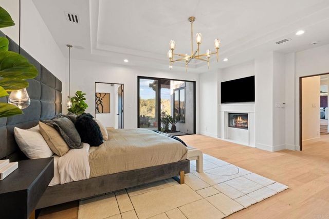 $4,895,000 | 528 Flores De Oro, Rancho Santa Fe, CA 92067