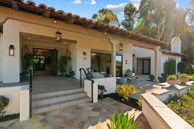 $4,850,000 | 528 Flores De Oro, Rancho Santa Fe, CA 92067