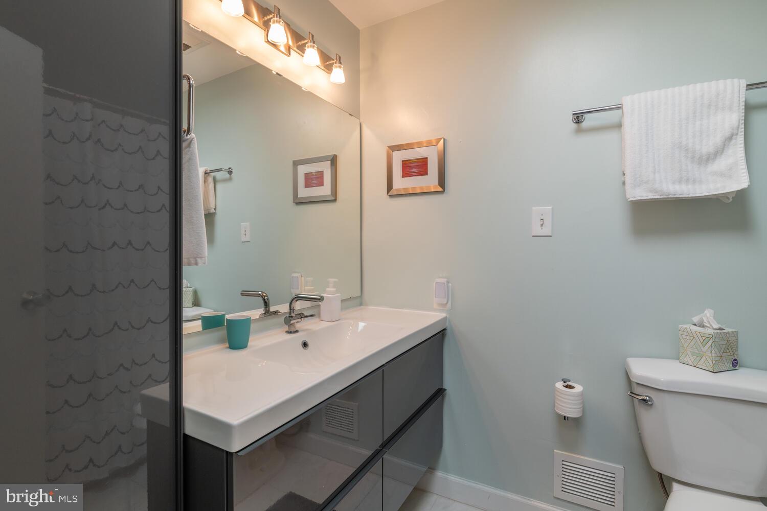 8200 Stone Trail Drive Bethesda, MD 20817 - Photo 19 of 38