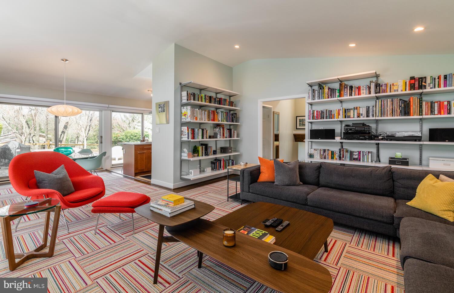 8200 Stone Trail Drive Bethesda, MD 20817 - Photo 8 of 38