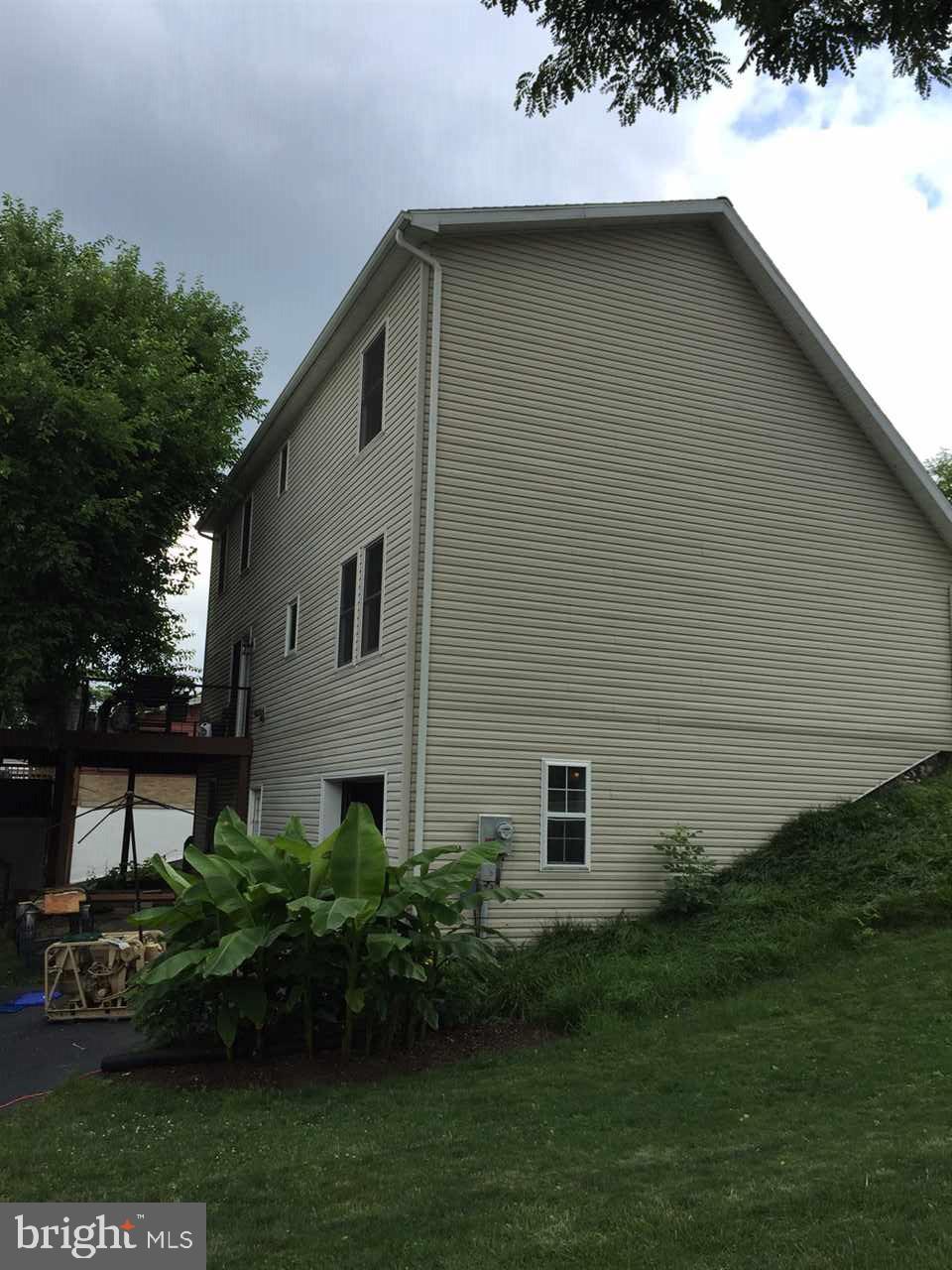 5345 Windsor Road Harrisburg, PA 17112 - Photo 3 of 25 Gallery Image 3