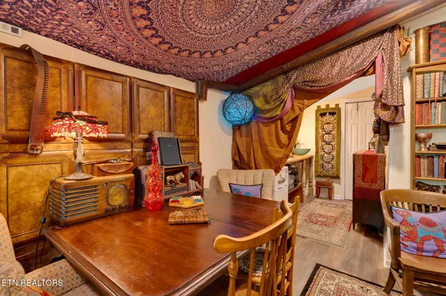 $795,000 | 997 West West 12th Street, Chickamauga, GA 30707