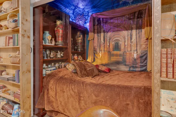 $699,500 | 997 West West 12th Street, Chickamauga, GA 30707