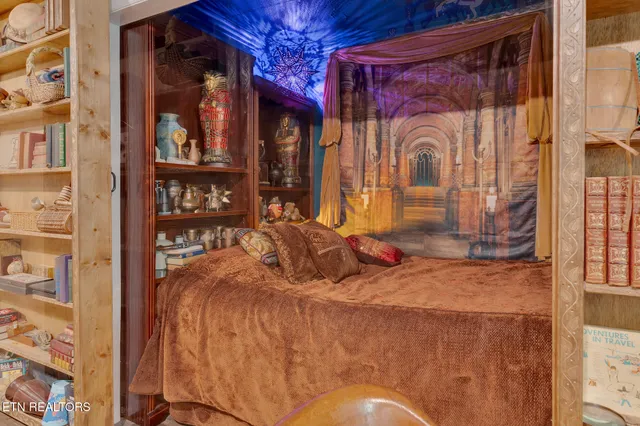 $795,000 | 997 West West 12th Street, Chickamauga, GA 30707