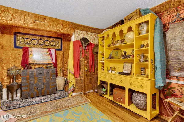 $699,500 | 997 West West 12th Street, Chickamauga, GA 30707