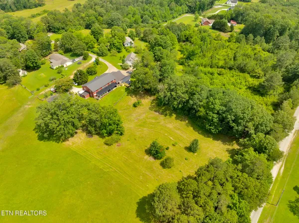 $699,500 | 997 West West 12th Street, Chickamauga, GA 30707