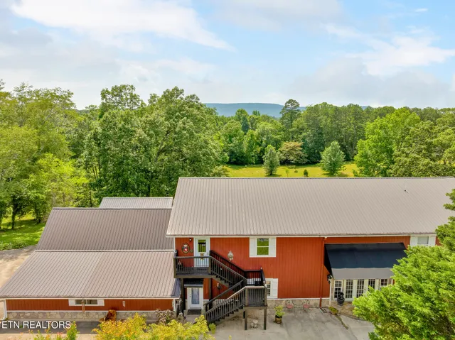 $795,000 | 997 West West 12th Street, Chickamauga, GA 30707