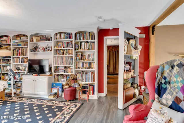 $795,000 | 997 West West 12th Street, Chickamauga, GA 30707