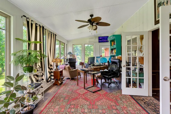 $699,500 | 997 West West 12th Street, Chickamauga, GA 30707