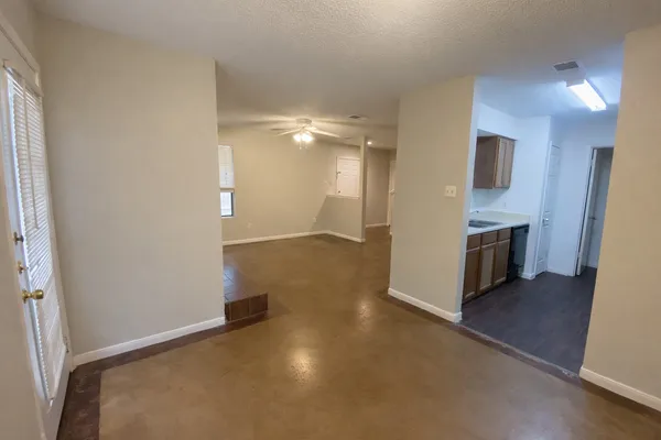 $1,050 | 8704 Schick Road, Unit D, Austin, TX 78729