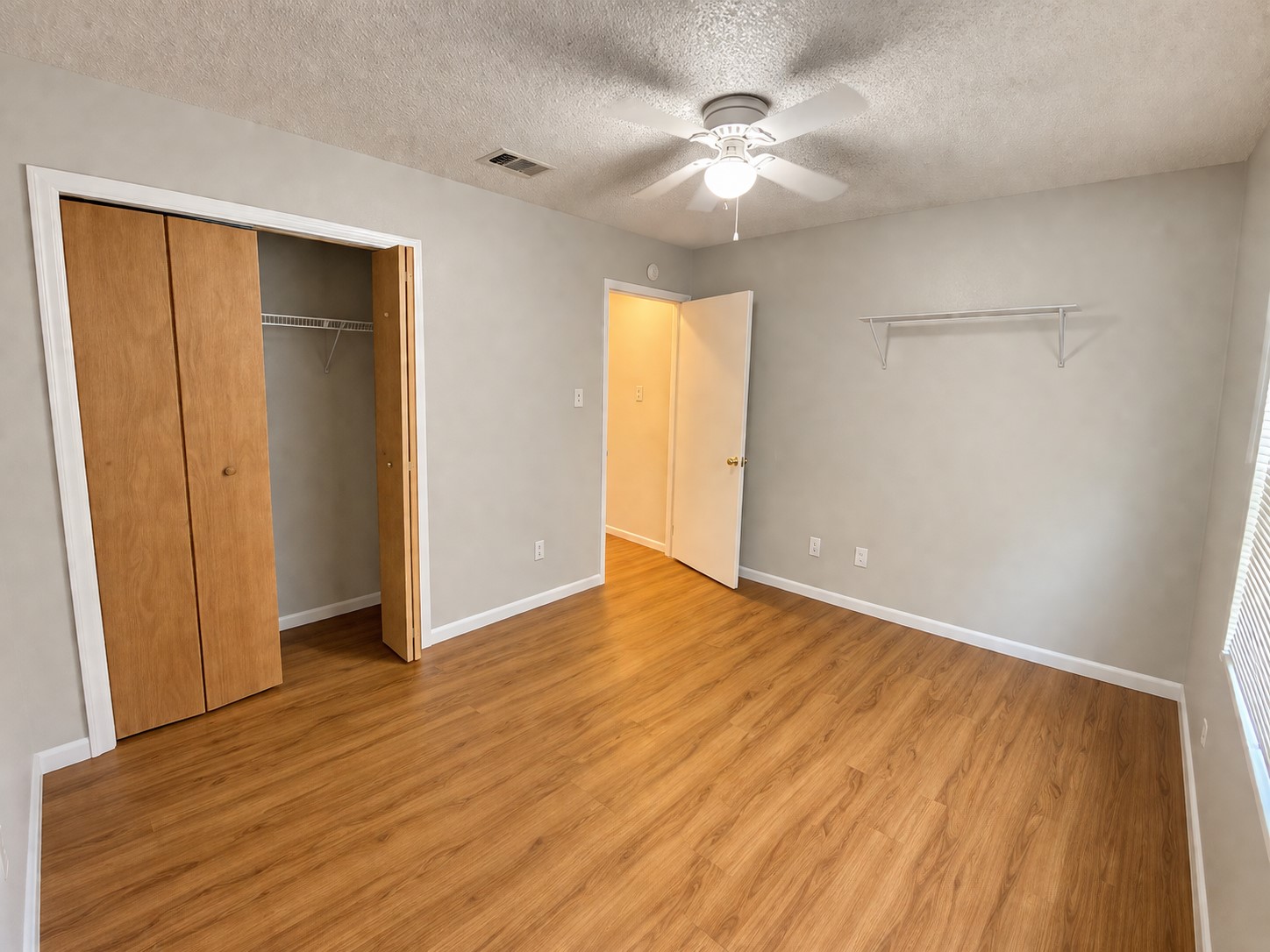 8704 Schick Road, Unit D Austin, TX 78729 - Photo 8 of 10