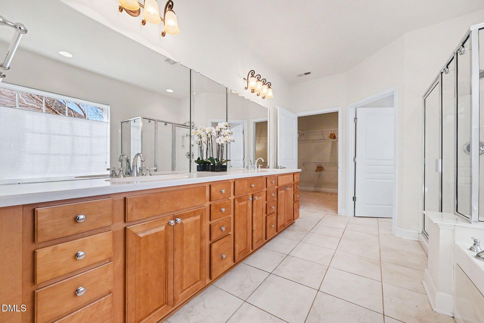 284 Beckingham Loop Cary, NC 27519 - Photo 20 of 43 Primary Bath