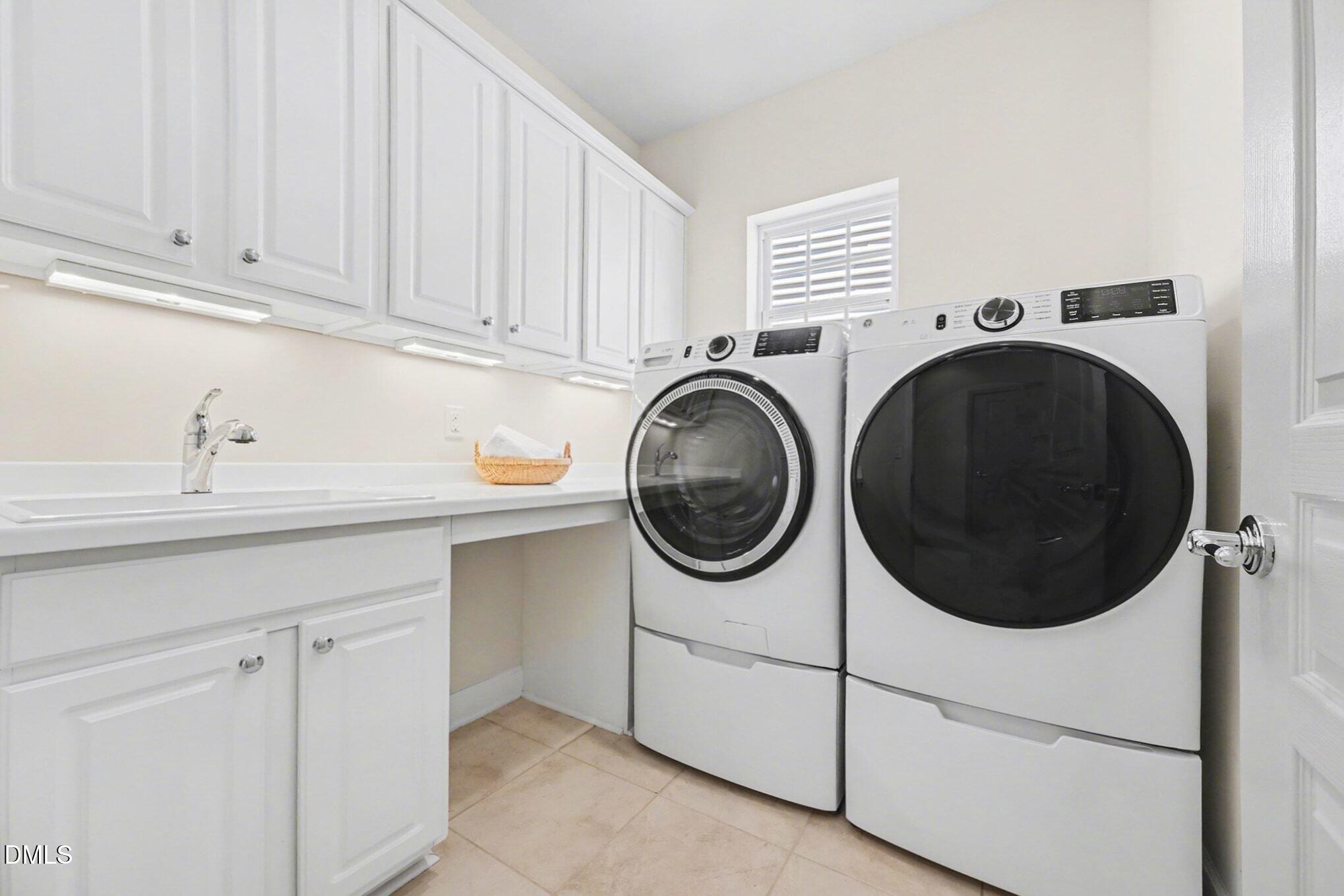 284 Beckingham Loop Cary, NC 27519 - Photo 26 of 43 Laundry Room