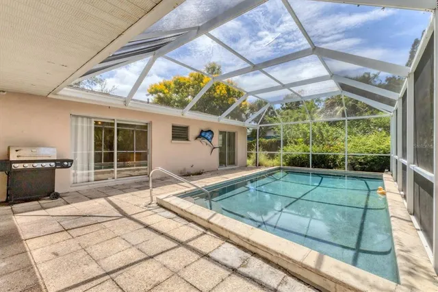 $375,000 | 2104 South Tuttle Avenue, Sarasota, FL 34239
