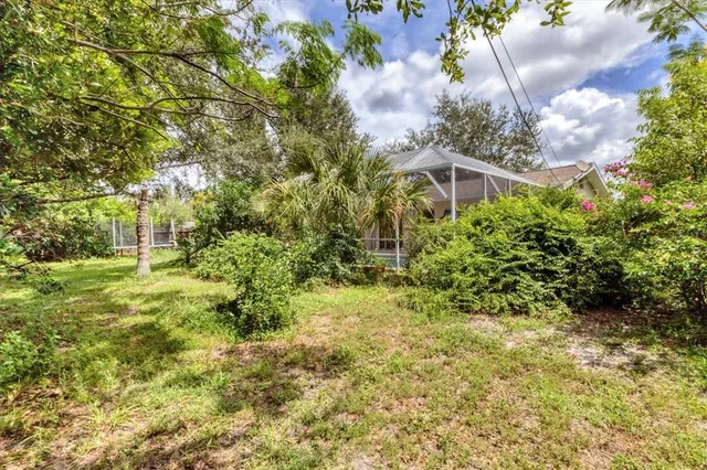 $375,000 | 2104 South Tuttle Avenue, Sarasota, FL 34239