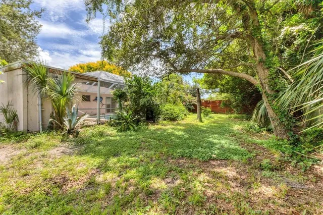 $375,000 | 2104 South Tuttle Avenue, Sarasota, FL 34239