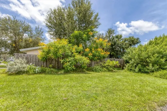 $375,000 | 2104 South Tuttle Avenue, Sarasota, FL 34239