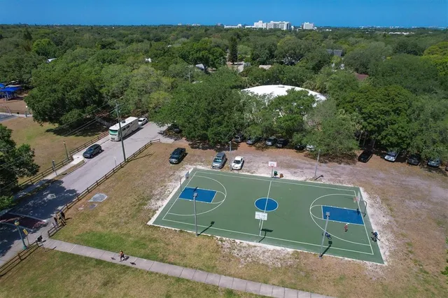 $375,000 | 2104 South Tuttle Avenue, Sarasota, FL 34239