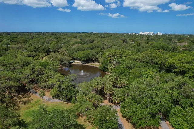 $375,000 | 2104 South Tuttle Avenue, Sarasota, FL 34239