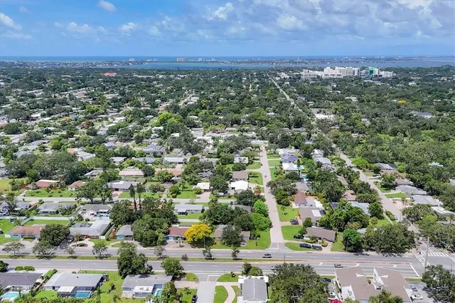 $375,000 | 2104 South Tuttle Avenue, Sarasota, FL 34239