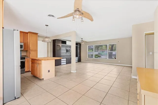 $375,000 | 2104 South Tuttle Avenue, Sarasota, FL 34239