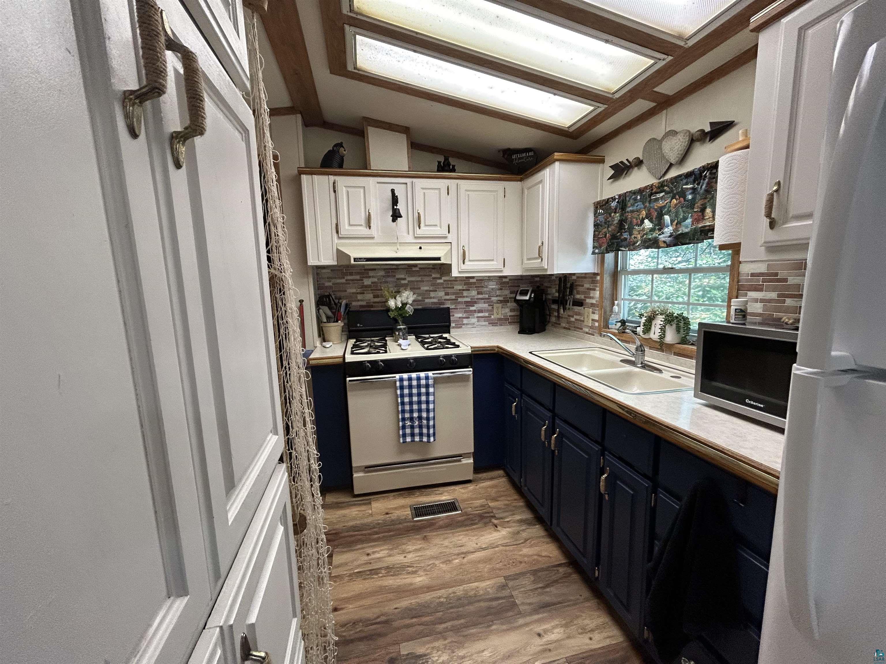 6158 West Bay Road Makinen, MN 55763 - Photo 17 of 21