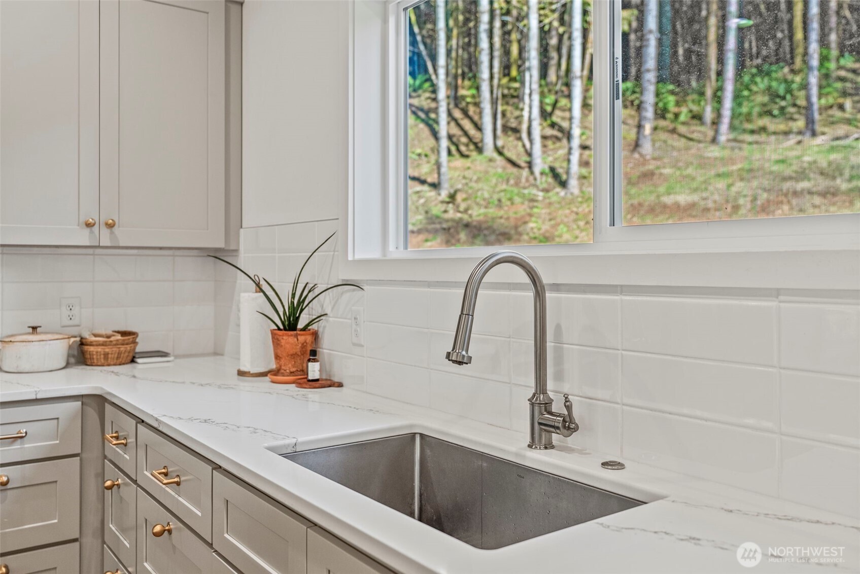 572 Germany Creek Road Longview, WA 98632 - Photo 9 of 40 Gallery Image 9