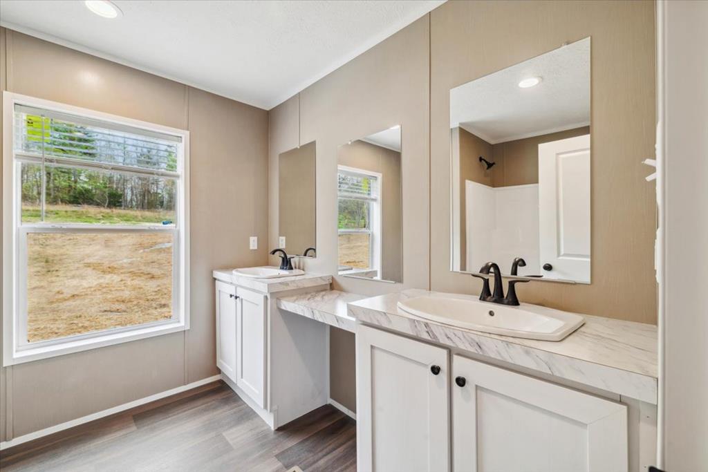 1174 Buck Woods Road Woodlawn, VA 24381 - Photo 17 of 34 Gallery Image 17